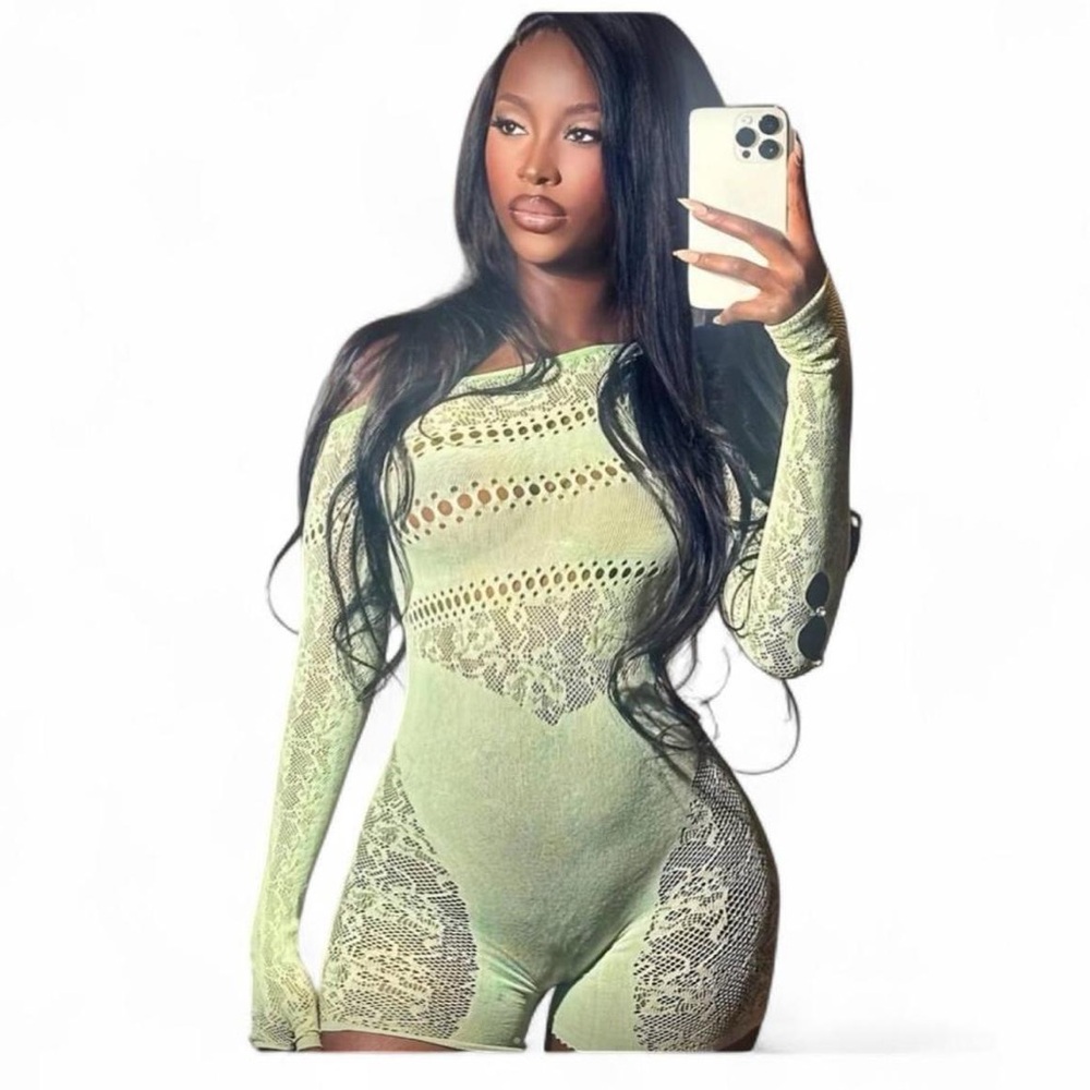 Elegant Lace Long Sleeve Green Bodysuit